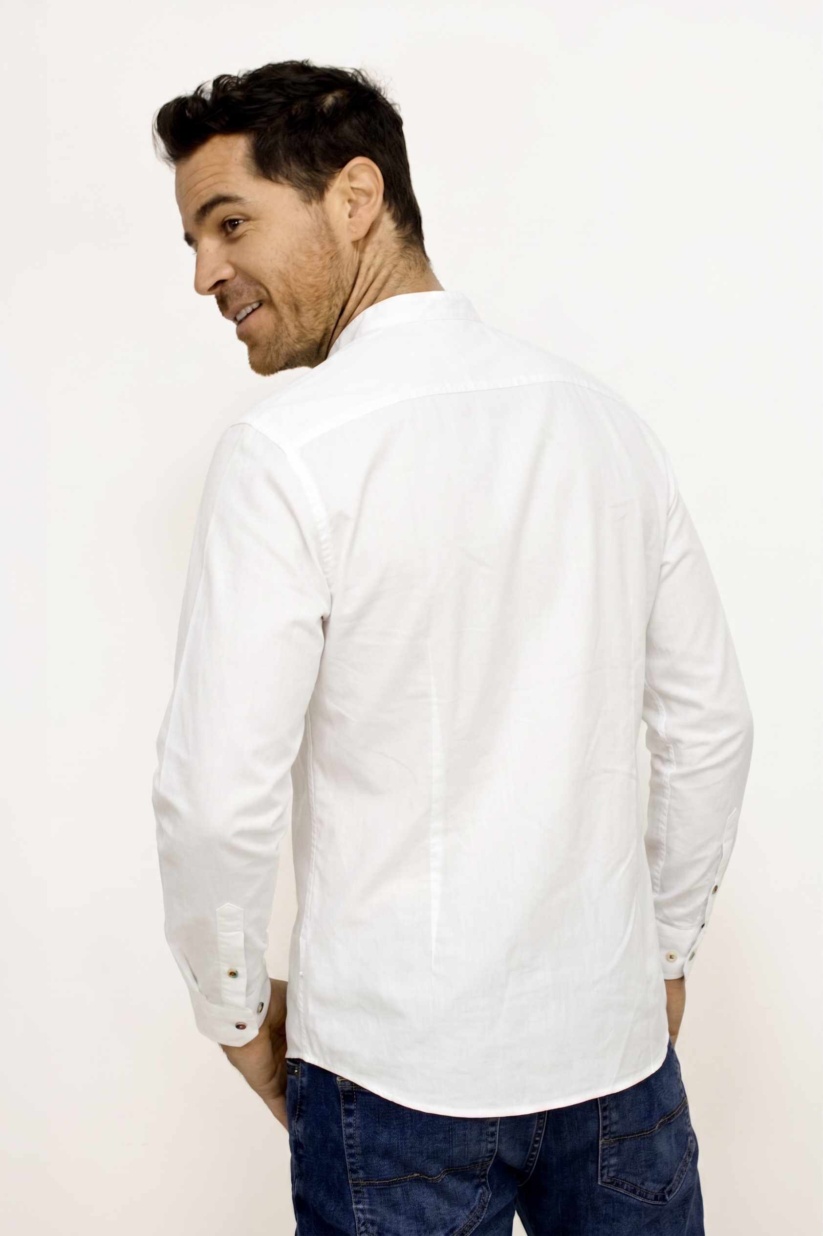 CAMISA CUELLO MAO MARFIL PARA HOMBRE