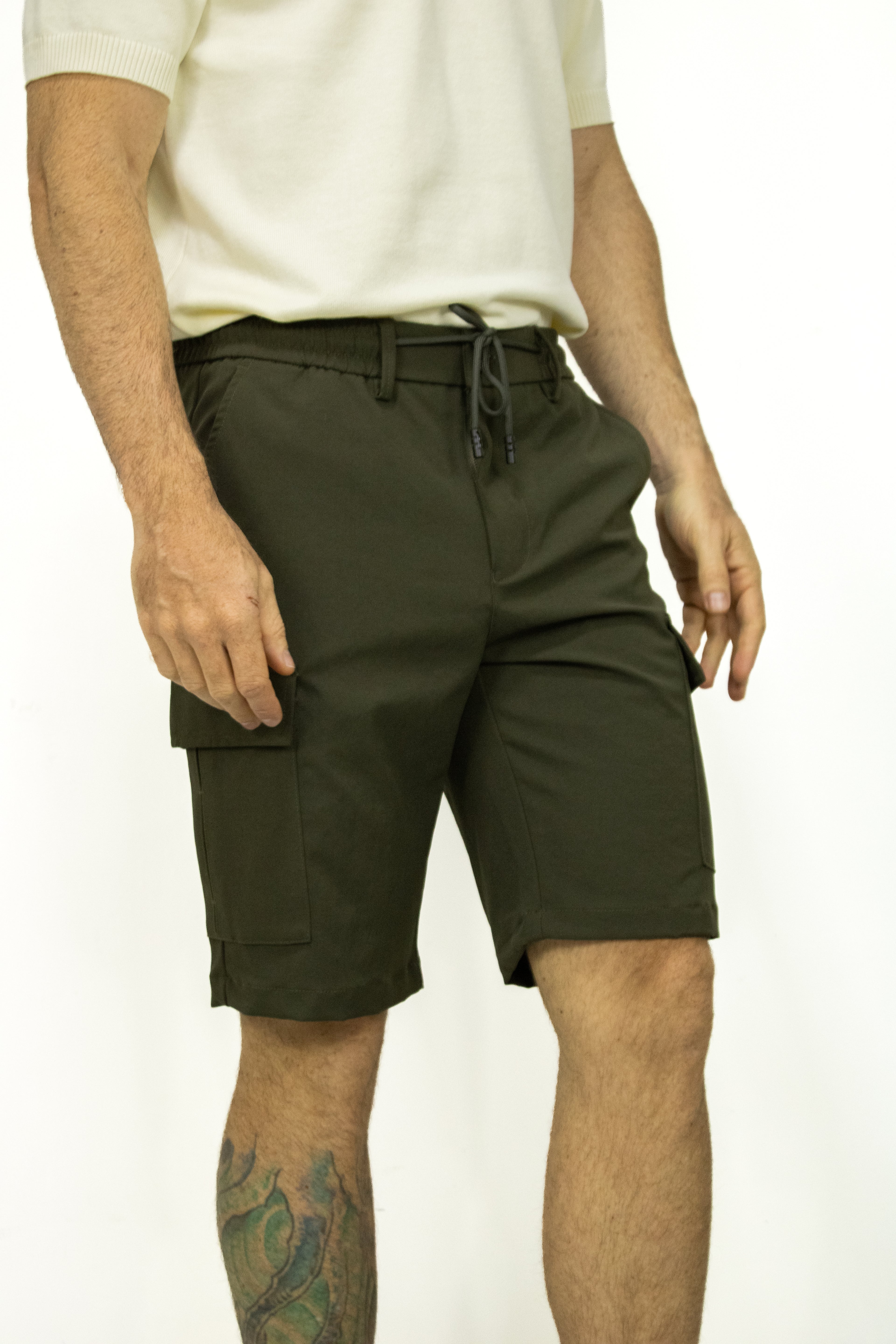 BERMUDA CARGO VERDE PARA HOMBRE