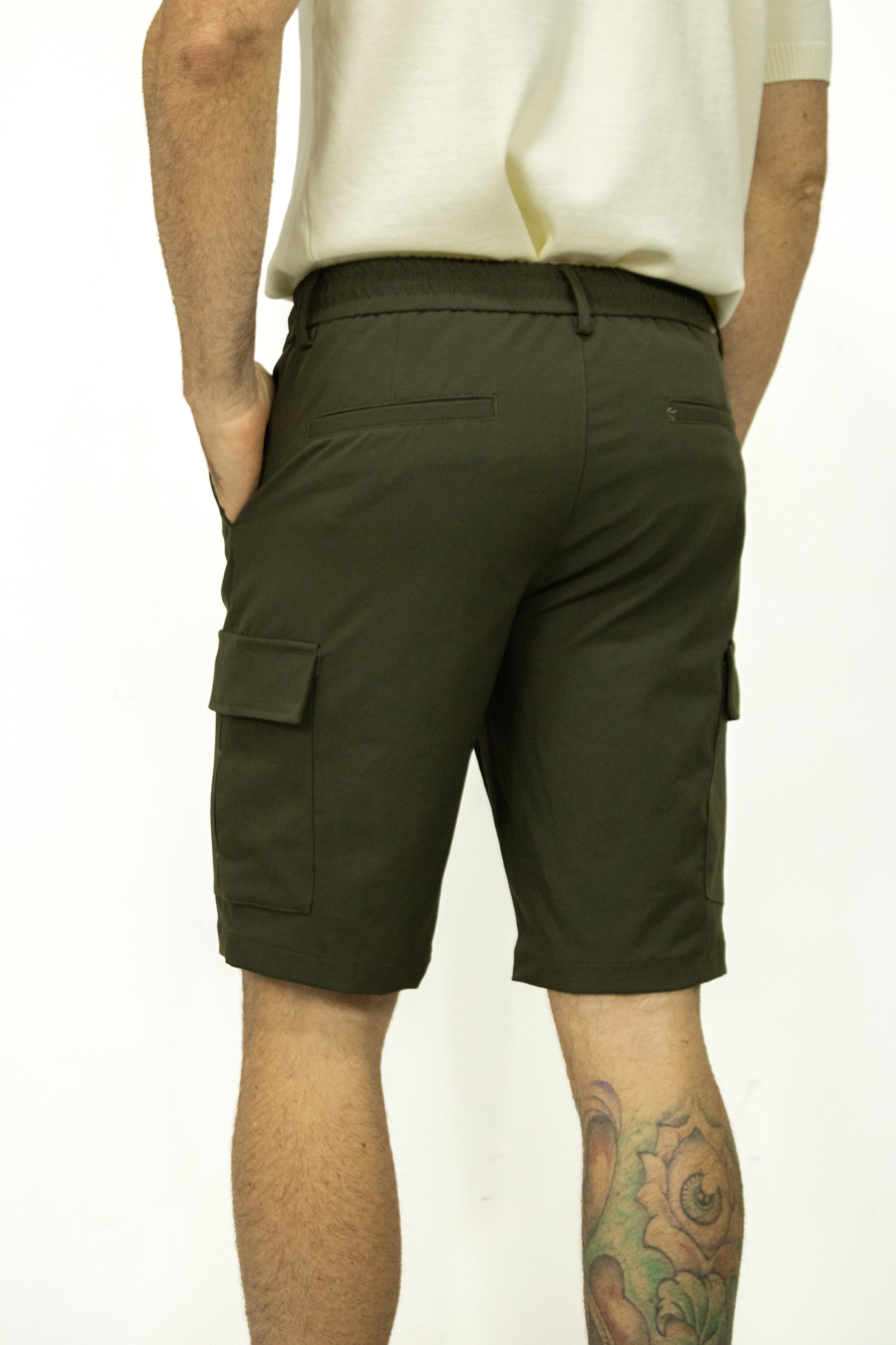 BERMUDA CARGO VERDE PARA HOMBRE