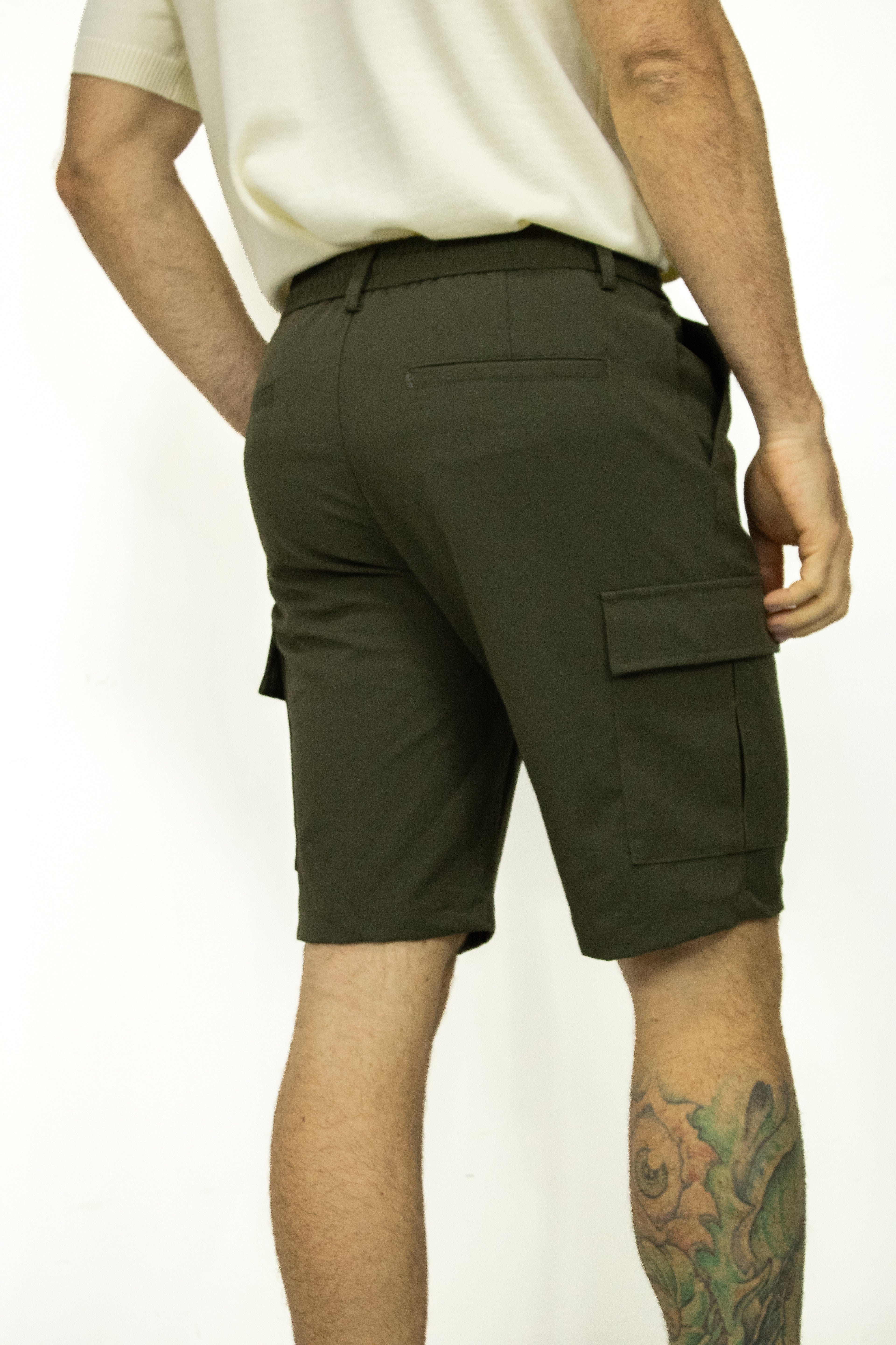 BERMUDA CARGO VERDE PARA HOMBRE