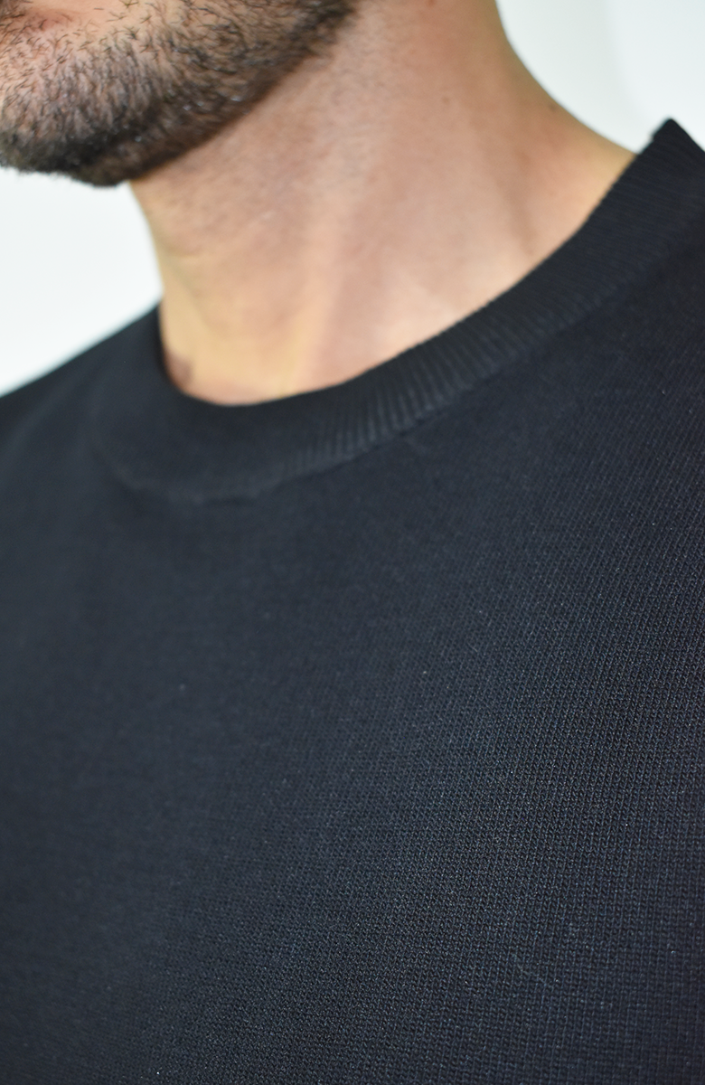 Camiseta Tejida Negra Para Hombre
