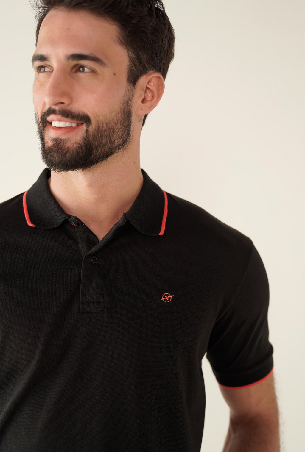 Camiseta Tipo Polo Negra Para Hombre DMCPB010