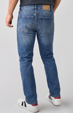 JEAN REGULAR AZUL MEDIO PARA HOMBRE