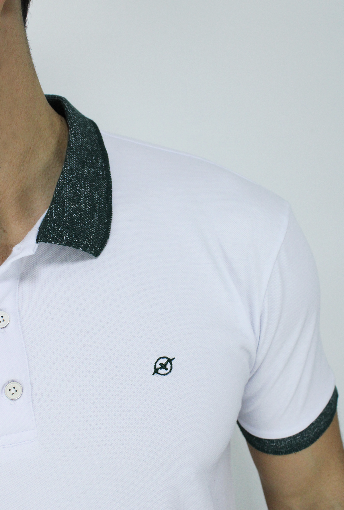 Camiseta Tipo Polo Blanca Para Hombre DMPOUT13