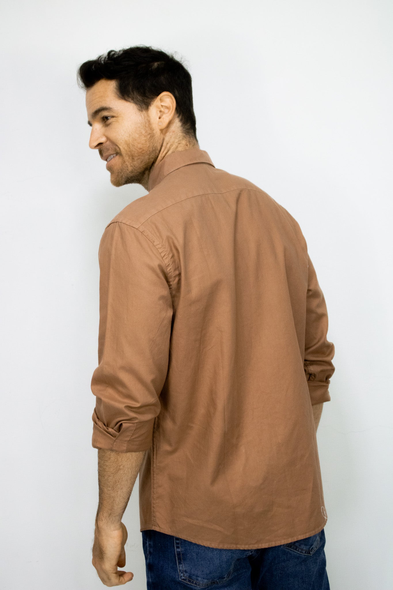 CAMISA OXFORD CAFE PARA HOMBRE