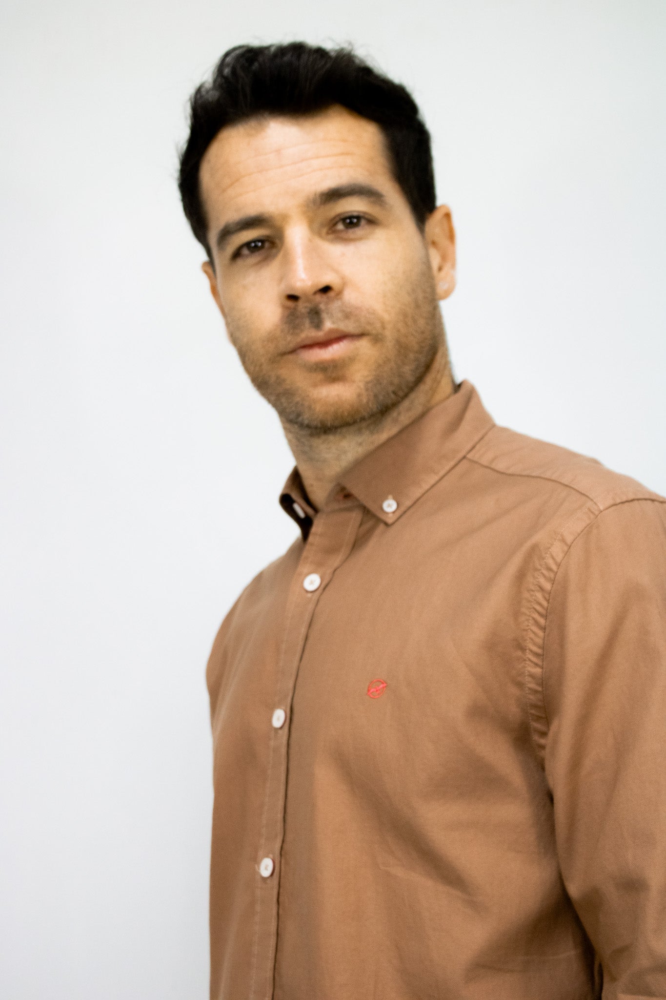 CAMISA OXFORD CAFE PARA HOMBRE