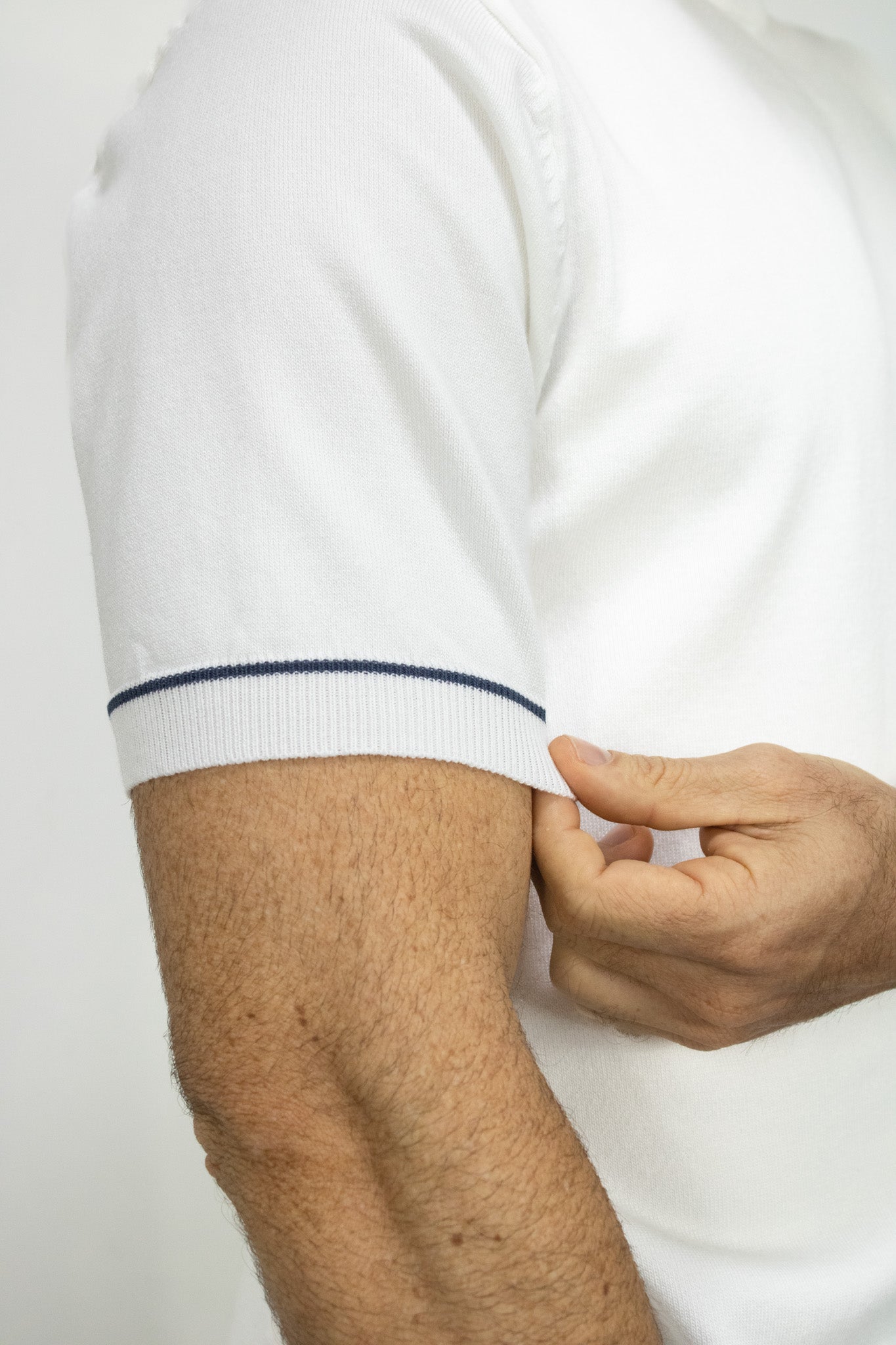 CAMISETA TEJIDA BLANCA PARA HOMBRE