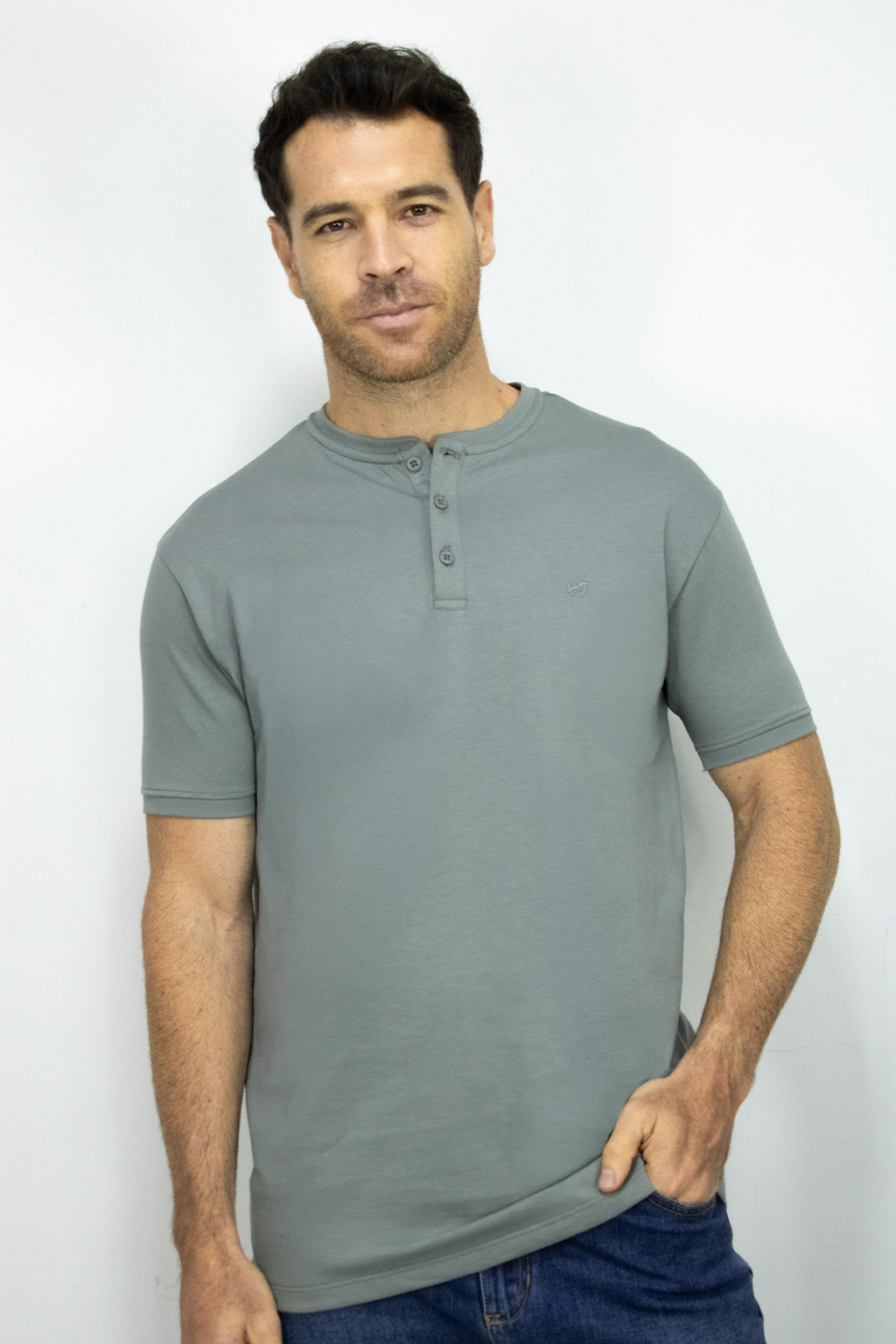 Camiseta Cuello Henley Manga Corta para Hombre
