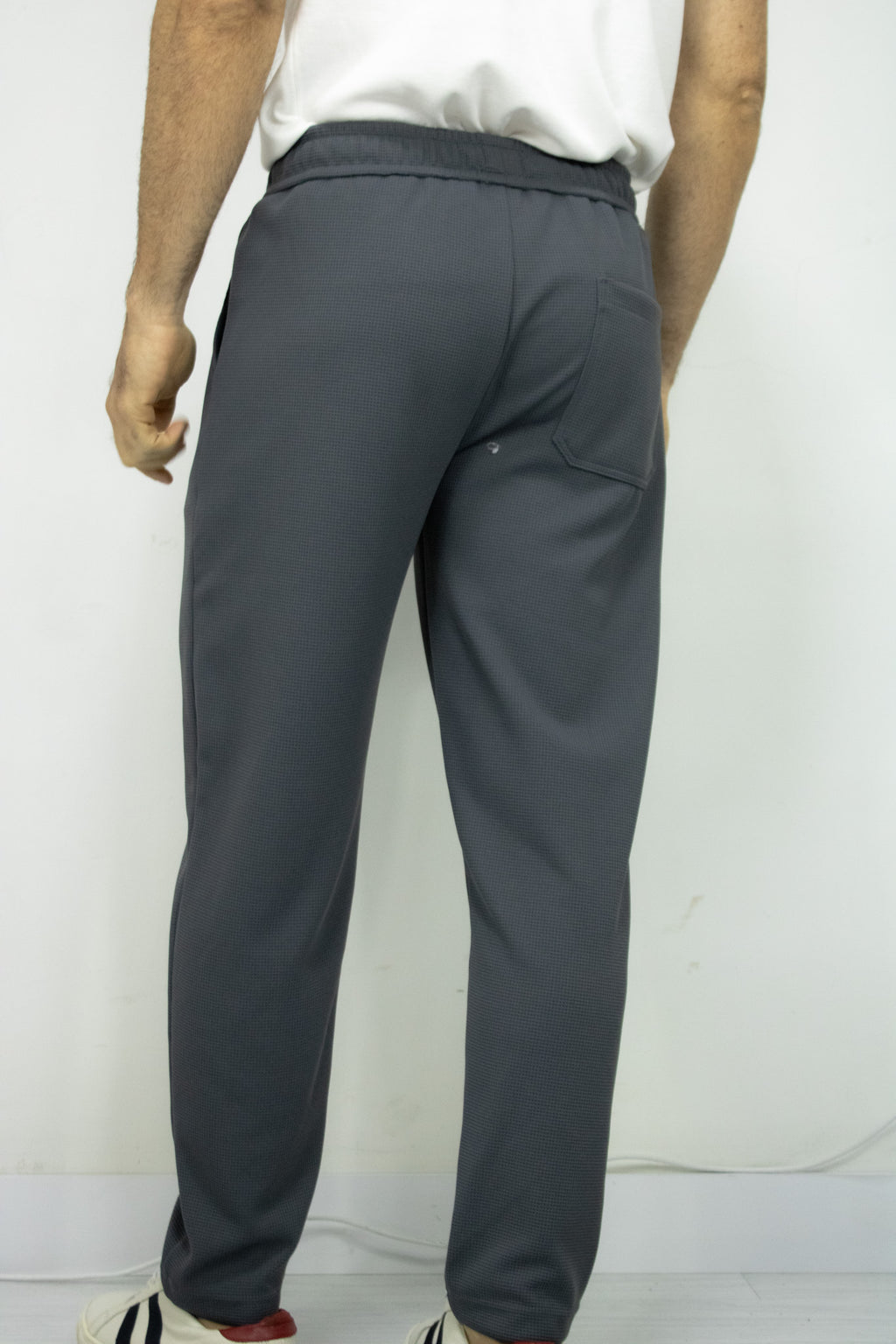 JOGGER TEXTURIZADO GRIS CLARO PARA HOMBRE