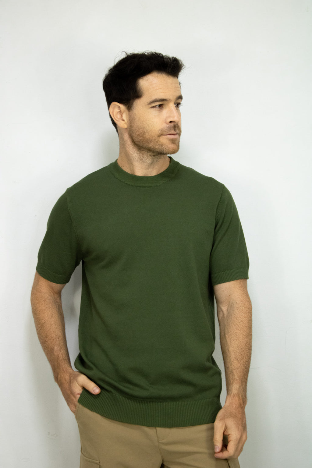 CAMISETA TEJIDA VERDE PARA HOMBRE