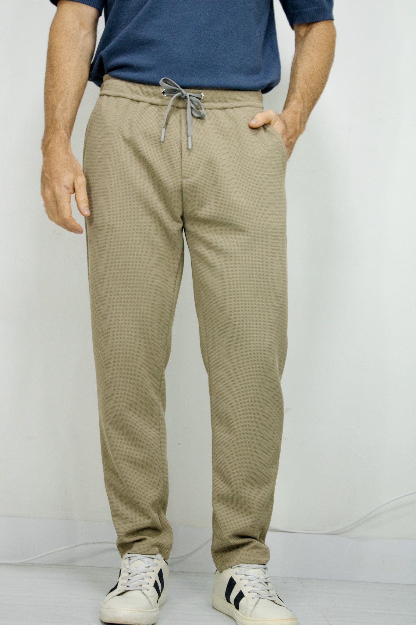 JOGGER TEXTURIZADO CAQUI PARA HOMBRE