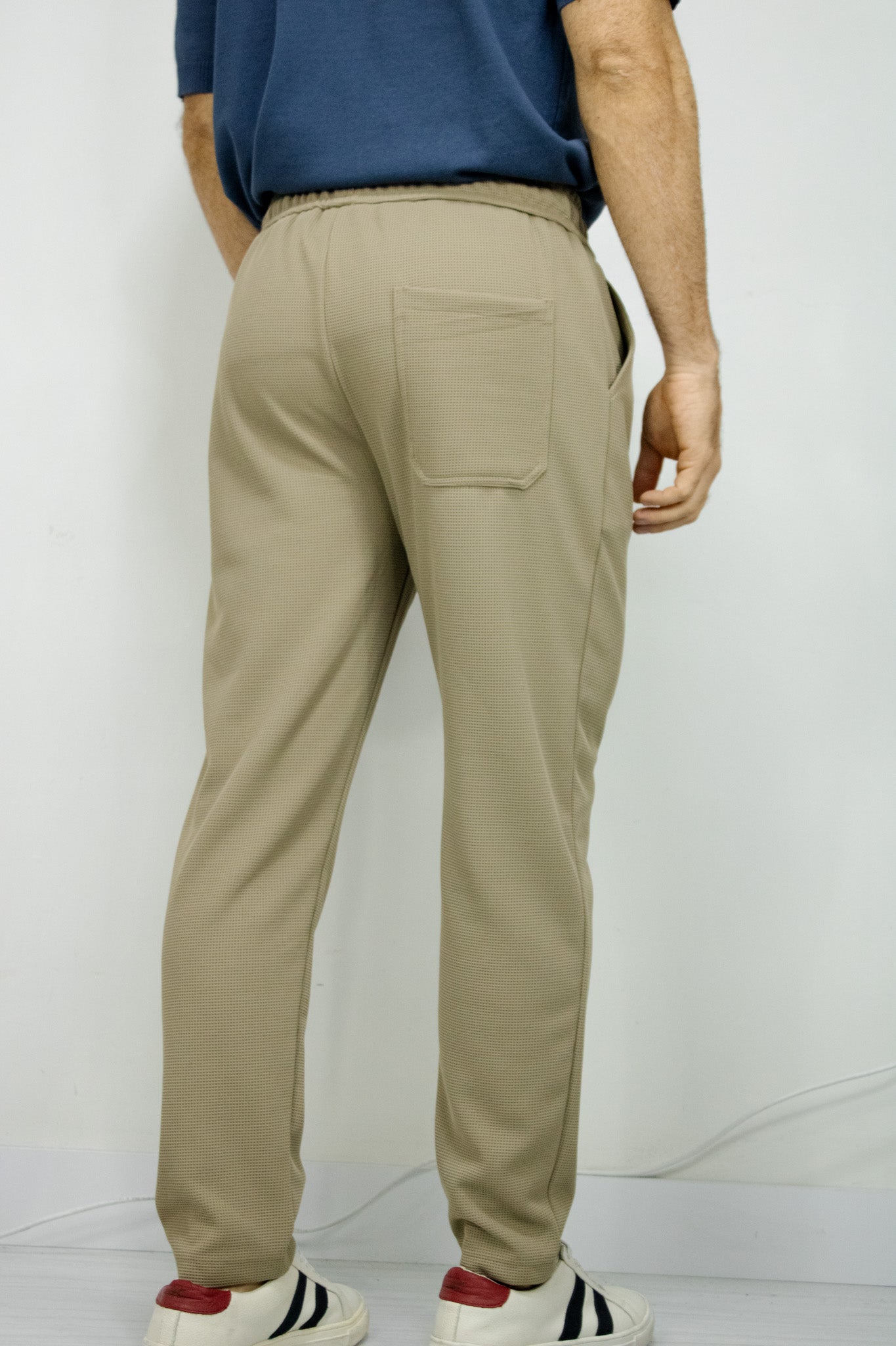 JOGGER TEXTURIZADO CAQUI PARA HOMBRE
