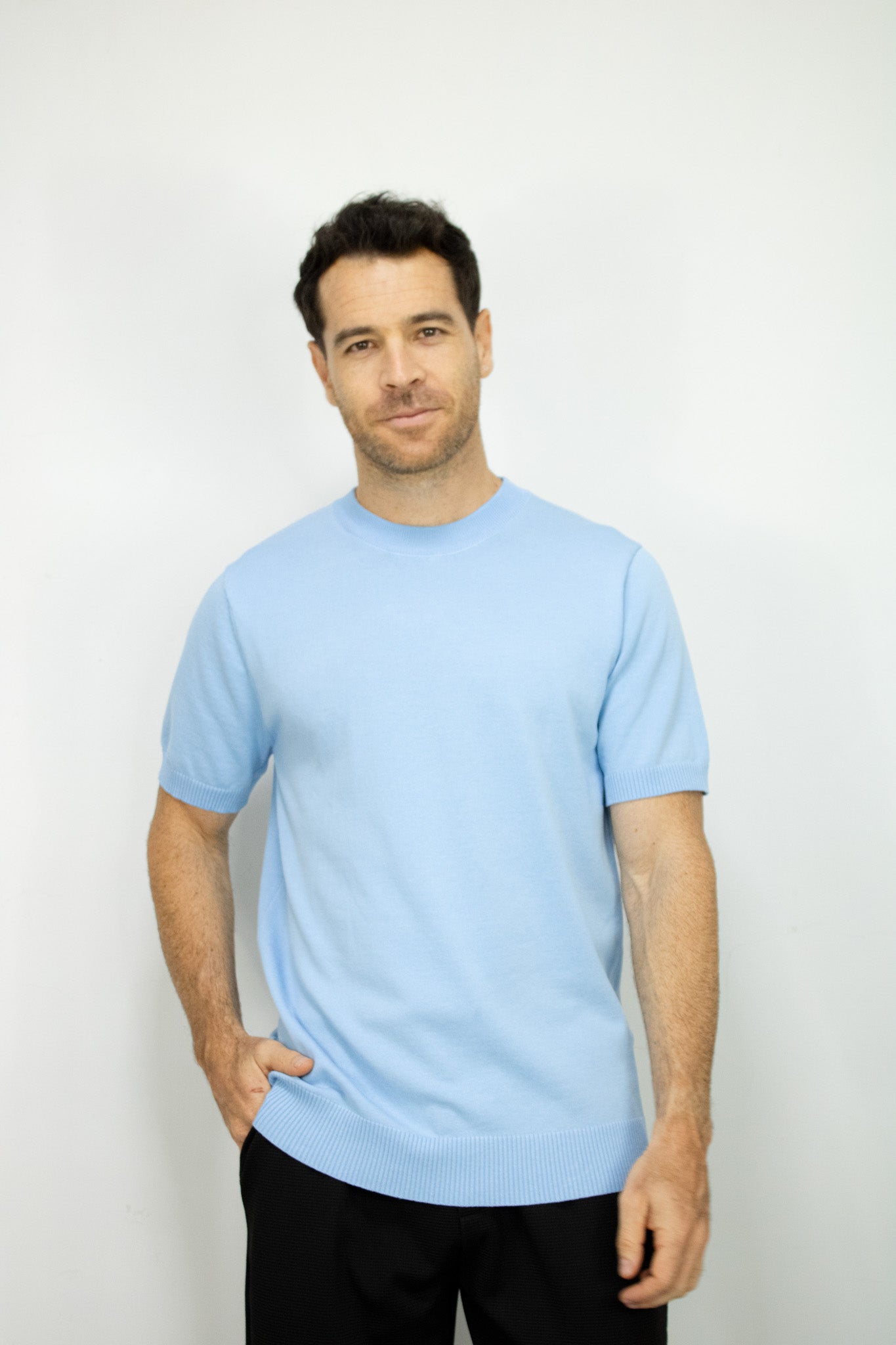 CAMISETA TEJIDA AXUL CLARO PARA HOMBRE