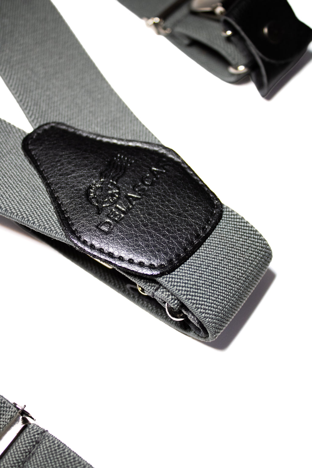 CARGADERA GRIS PARA HOMBRES