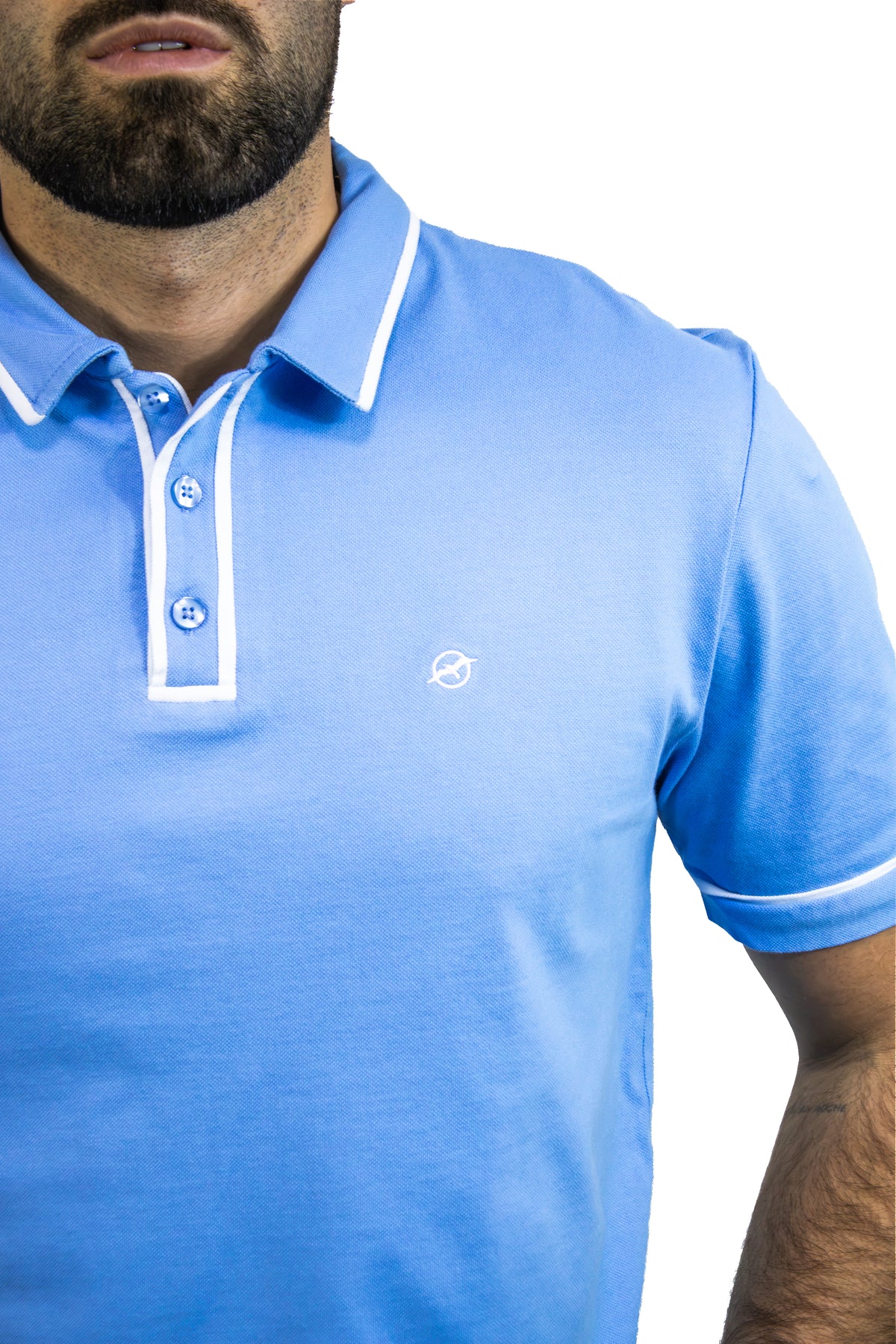 POLO MANGA CON VIVOS EN CONTRASTE PARA HOMBRE