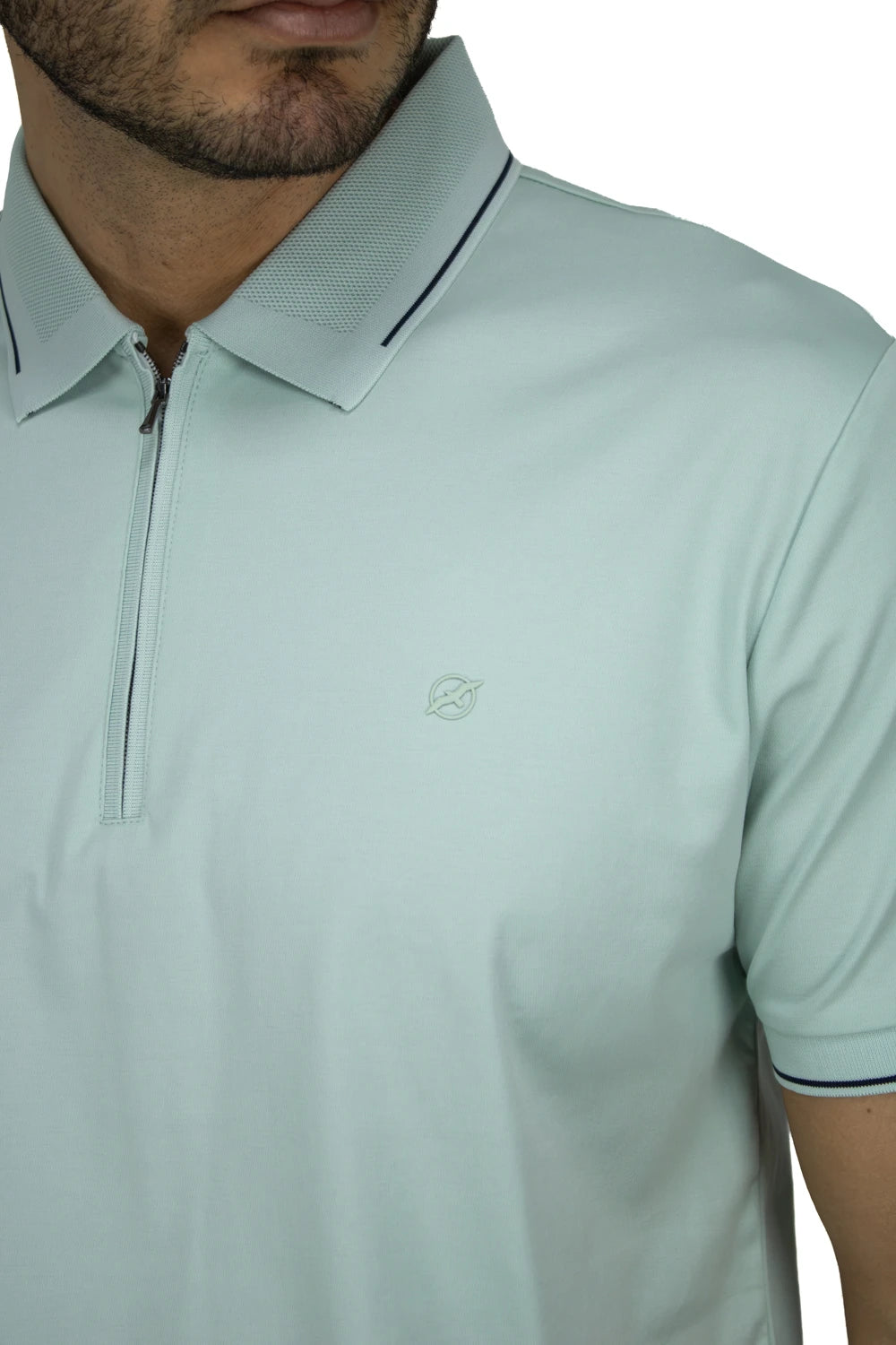 Polo deportiva Golf para hombre color agua marina Delascar, camiseta tipo polo de manga corta con diseño deportivo y estilo casual.