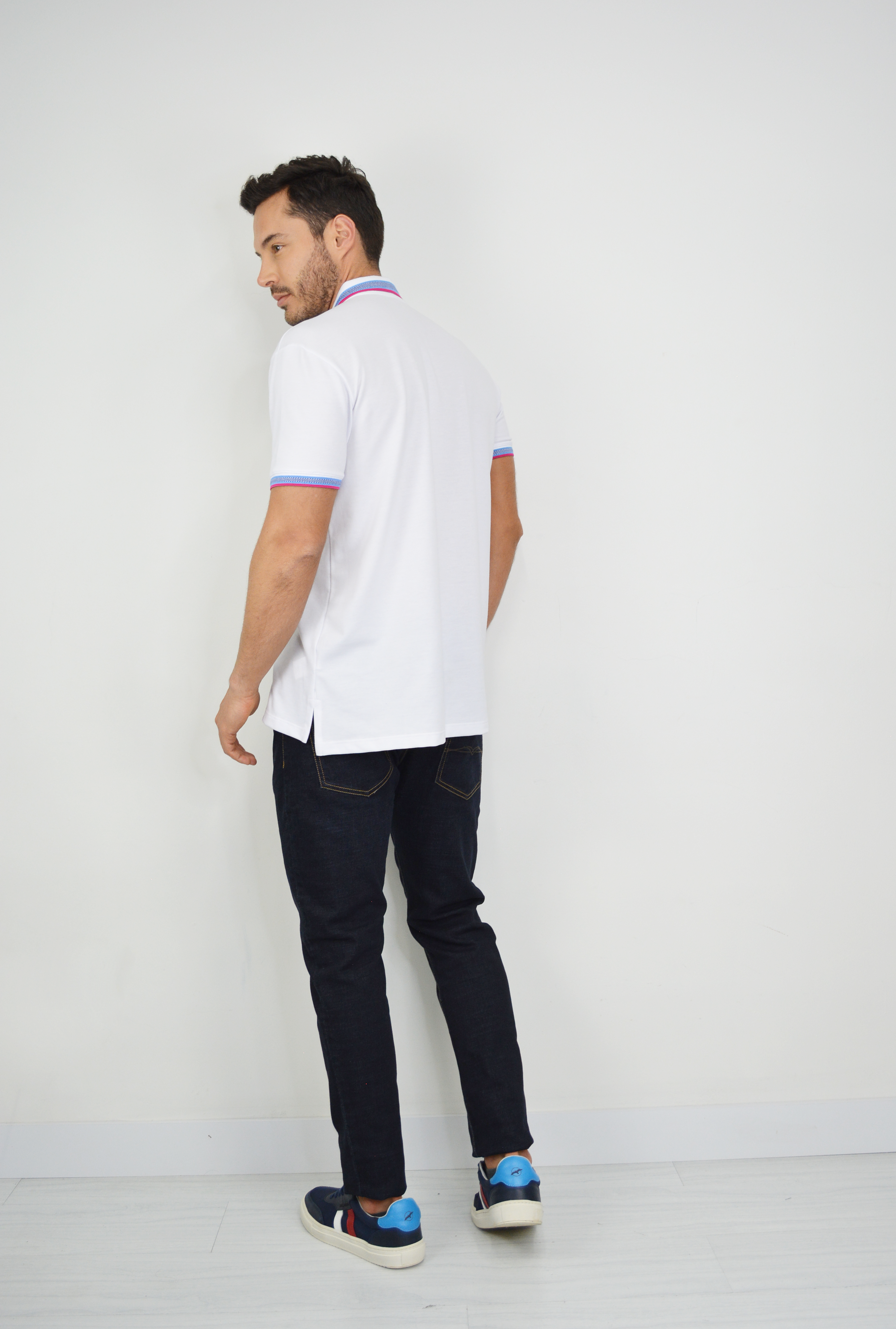 Camiseta Tipo Polo Blanca Para Hombre CPM028