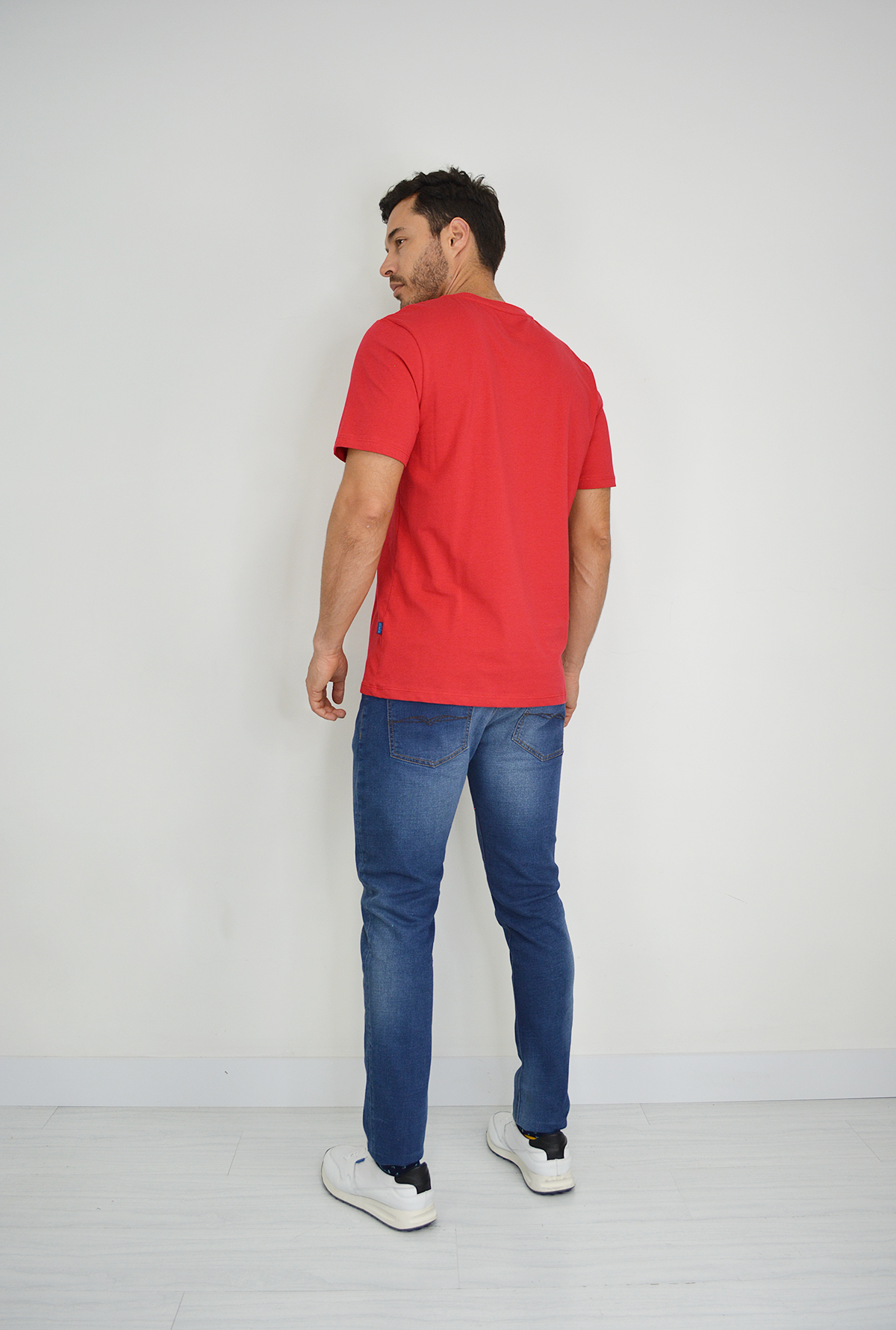 Camiseta Básica Roja Para Hombre TSB002