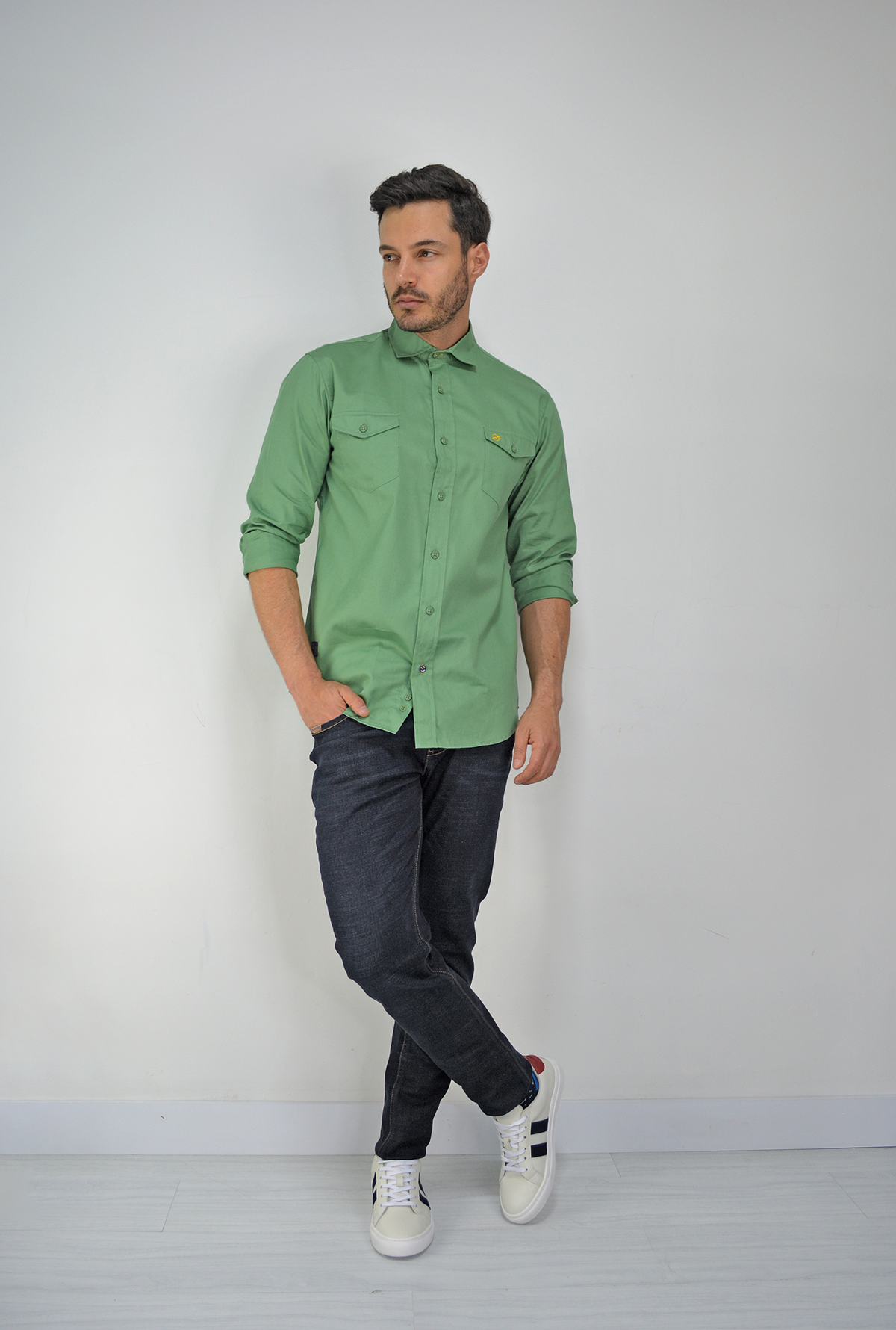 Camisa verde  Manga Larga para hombre  CBML3055