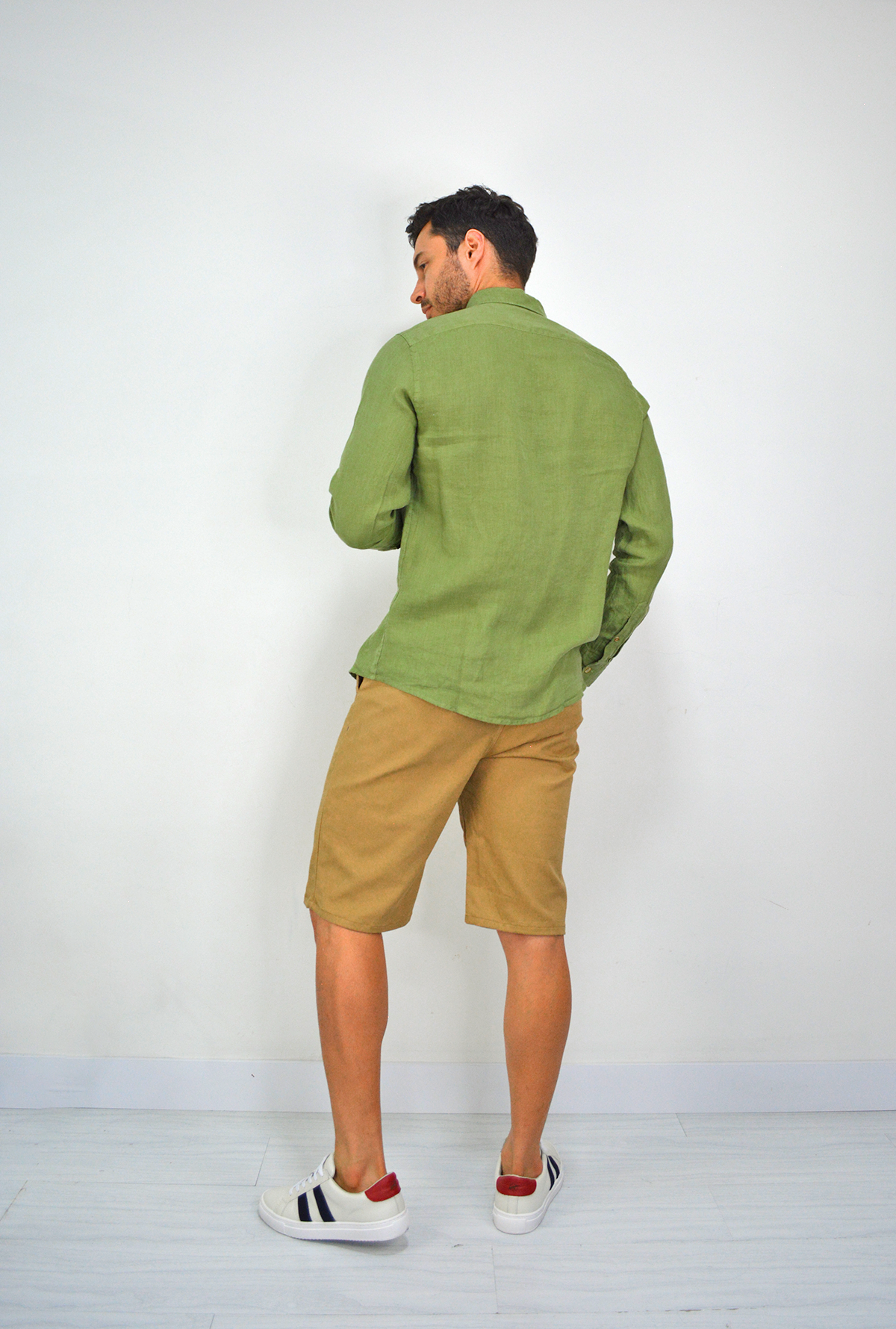 Camisa verde de lino manga larga CML3053