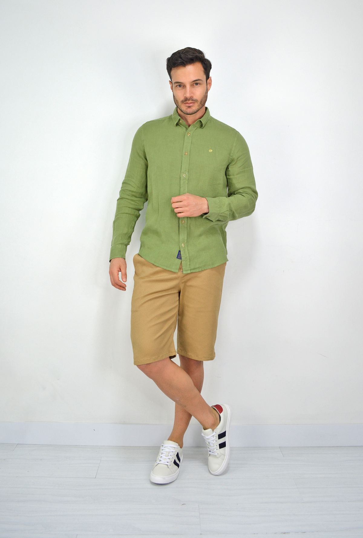 Camisa verde de lino manga larga CML3053